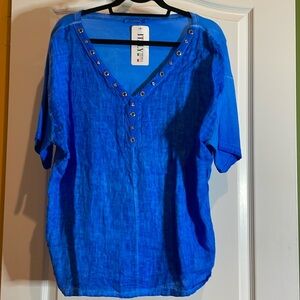 Ocean blue linen shirt made in Italy one size pit to pit 23 inches💙🩵💙🩵